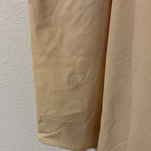 *BNWT* Lightweight High-Neck Romper - Picture 4 of 5